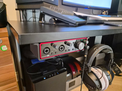Focusrite Scarlett 2i2 3rd Gen Under Desk Mount